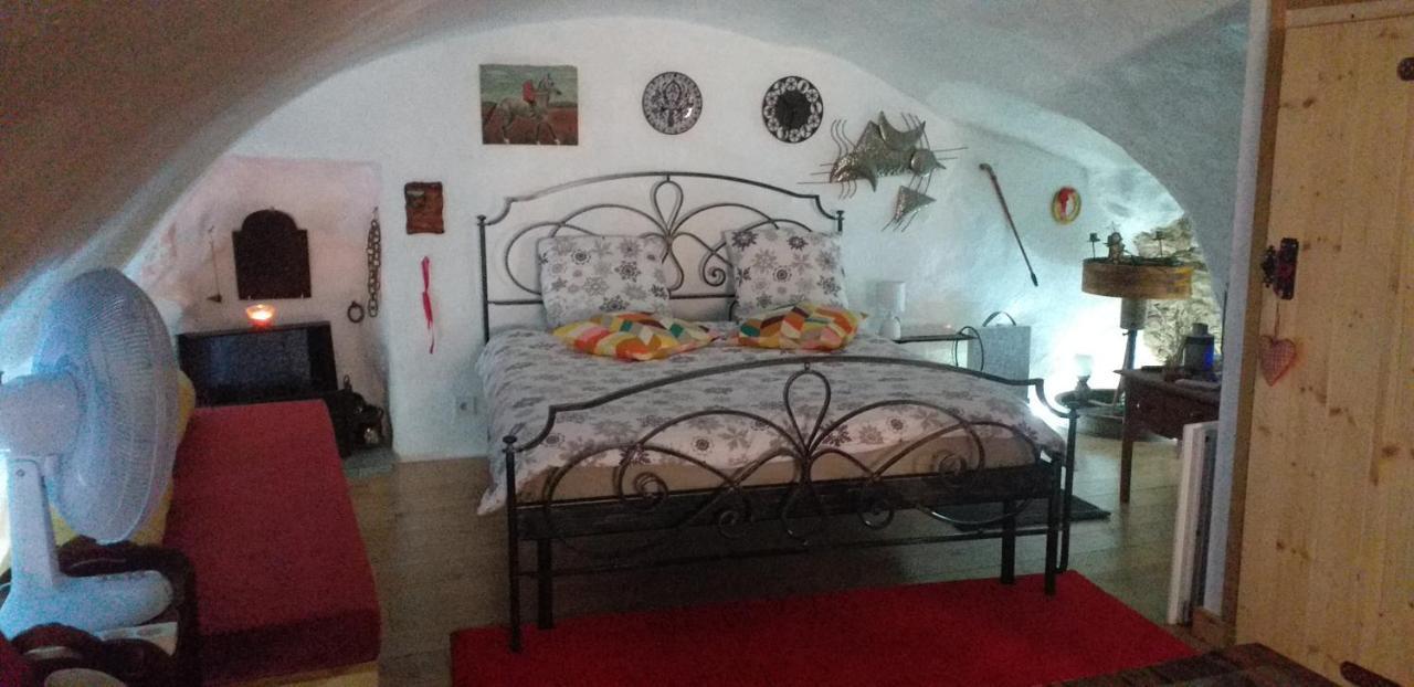 Studio Atypique Rue De Turin Брейл-сюр-Роа Екстериор снимка